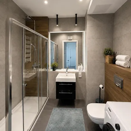 Baltica Towers Seaside With Gym, Tennis & Sauna By Lion * Gdańsk